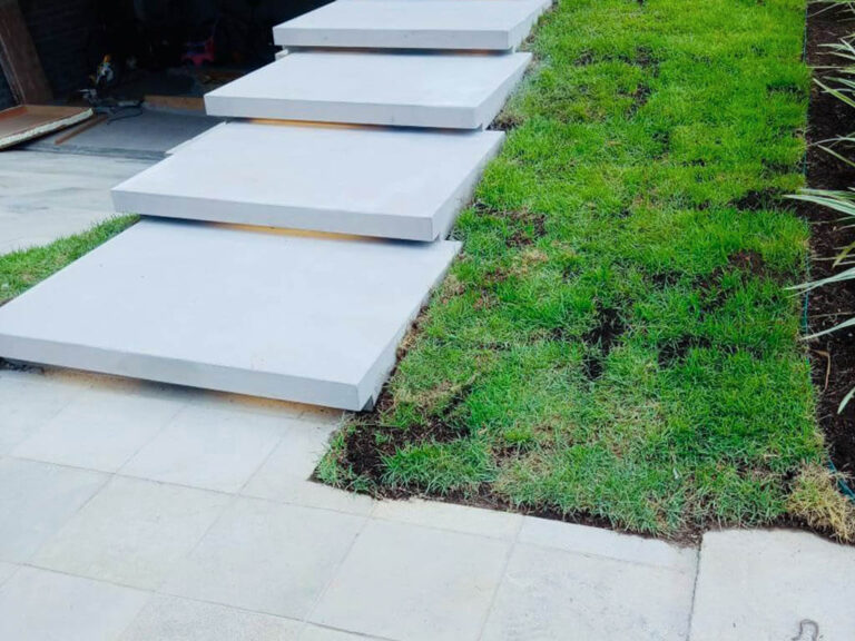 Obra com mármore, basalto, granito e quartzo no rs. Conte com a PedraZ.